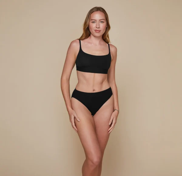 Bliss Scoop Bralette - Black - Image 4