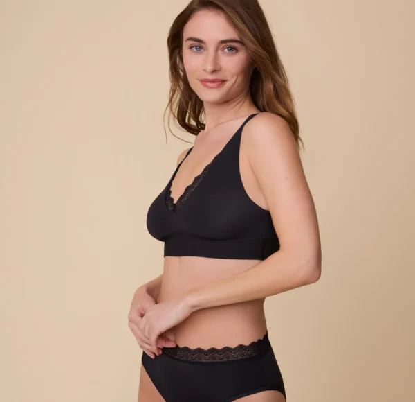 Bliss Lace Bralette - Black - Image 5